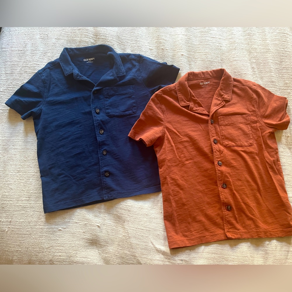 OLD NAVY// BOYS KNIT BUTTON DOWN SHIRTS// SIZE 6-7